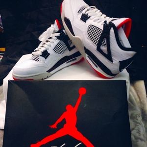Nike Jordans retro 4 s